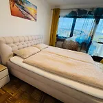 Spacious 72 Sqm Moselblick & Connection * 트리어