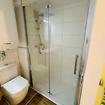 Spacious 72 Sqm Moselblick & Connection 아파트