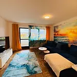 아파트 Spacious 72 Sqm Moselblick & Connection *