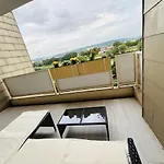 Spacious 72 Sqm Moselblick & Connection 트리어