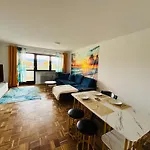 Spacious 72 Sqm Moselblick & Connection 아파트 *
