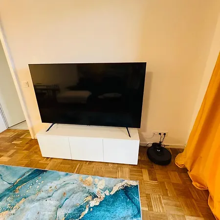 Spacious 72 Sqm Moselblick & Connection 아파트 *