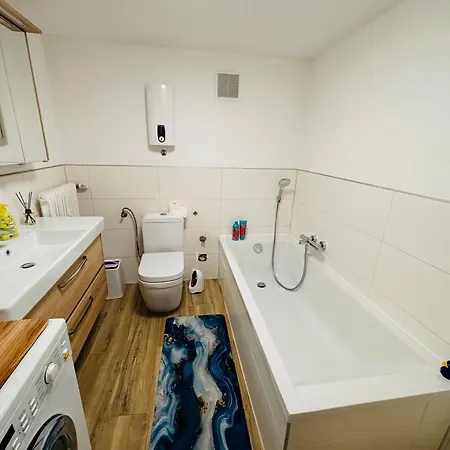 アパート Spacious 72 Sqm Moselblick & Connection