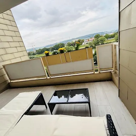 Spacious 72 Sqm Moselblick & Connection トリーア
