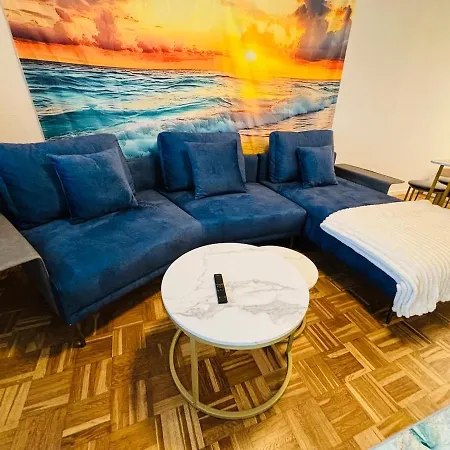 Spacious 72 Sqm Moselblick & Connection * トリーア